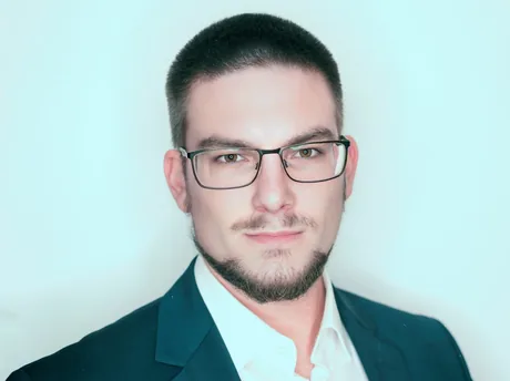Oliver Kral, BSc, MA – Pflegeexperte, Hochschullektor und Gründer der Pflege-Academy